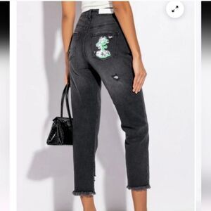 AKIRA Black Distressed Cropped Jeans Size 13 W30 Frayed Hem Medusa